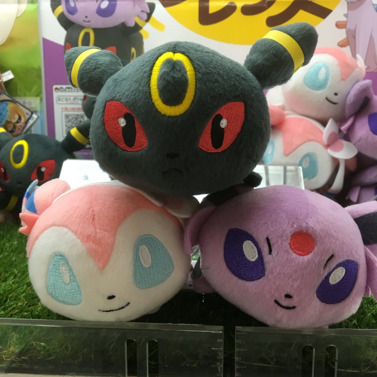 アミューズメント マンガ倉庫鹿児島店 Na Twitteru マンガ倉庫鹿児島店１階アミューズ ポケットモンスターxy Z ころりんフレンズ ぬいぐるみ エーフィ ブラッキー ニンフィア 投入しました T Co 0dq7cufp2t