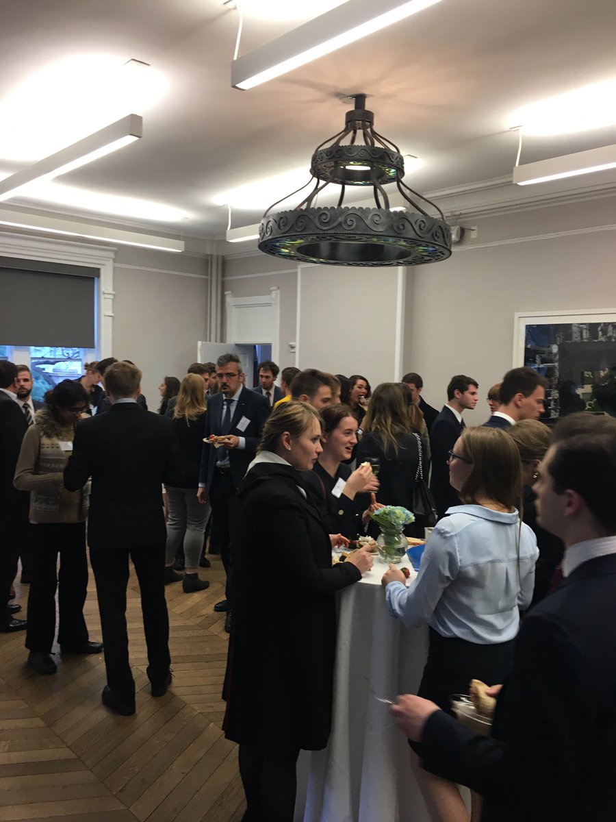 transatlantic_c's tweet photo. Attendees enjoying our reception this evening #transatlanticconference https://t.co/dNIZ83bdiv