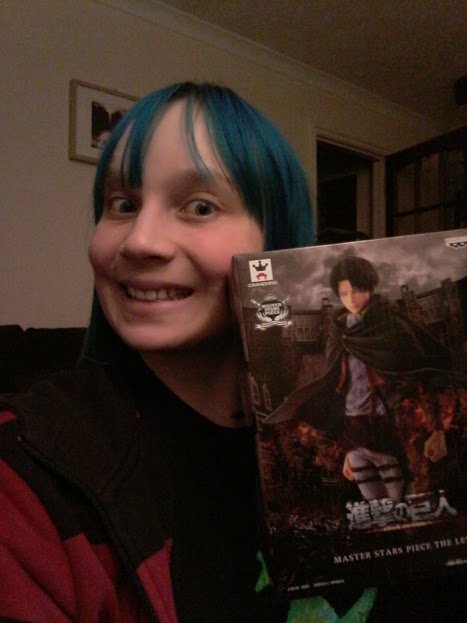 Robiscuity's tweet photo. Got my Levi action figure all the way from Japan! Thanks #Tokyotreat! 
#creativitreat #immawinner https://t.co/f9ek1sqPpS