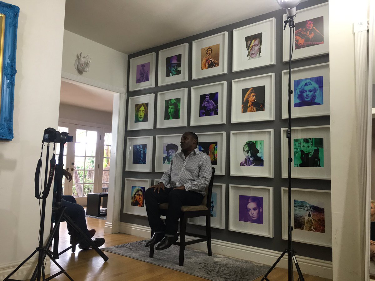 NatalieEllis91's tweet photo. BTS w/Tupac's cousin on Snapchat at my house. Emotional, raw interview-this book going to be HUGE. Add nataliediver1 https://t.co/m2V4dV0W8Z