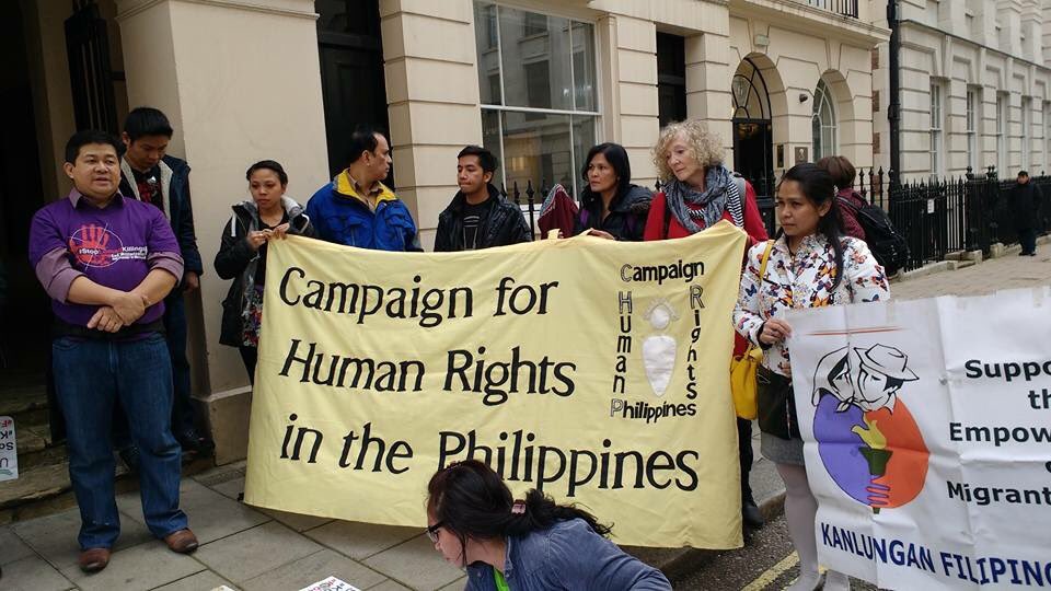 rommelkamakura's tweet photo. Candlelight vigil @philemblondon in solidarity against killings of farmers in Philippines.
@UNISON_global @CHRPUK https://t.co/Jjbfxzos99