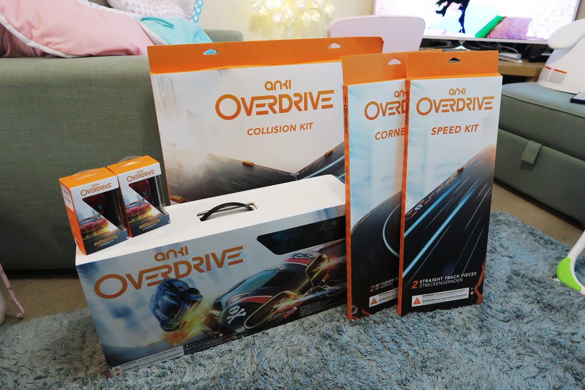 CazuaLLUK's tweet photo. Huge thanks to Anki Drive for their Family Kit, cant wait to try this out! https://t.co/xOvUhfqLiP #ankidrive https://t.co/qSLrSqmdOf