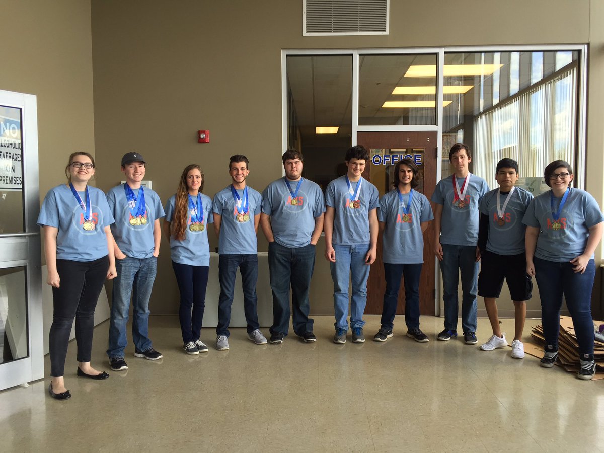 srgargus's tweet photo. Judging complete #awards in hand. So proud of these AHS students at the #ACTENortheast Tech Fair Rainsville, AL https://t.co/1aqxq9ZkK9