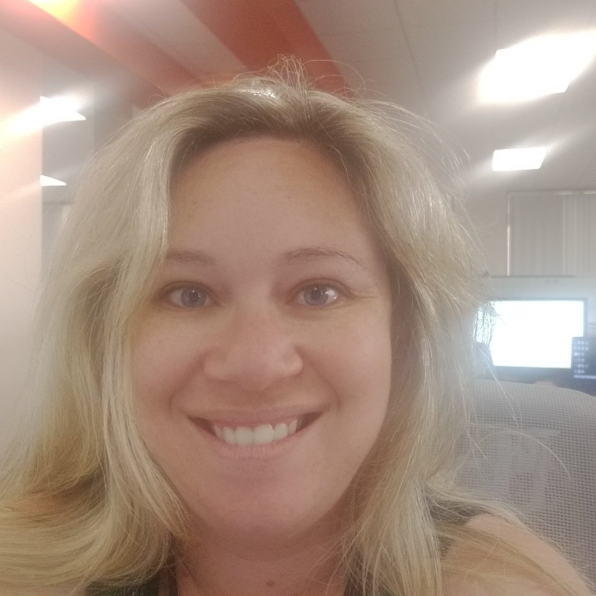 LexiOstrow's tweet image. We're always testing new things at work....I learned pregnancy weight went to my face! ;) #techteamfun