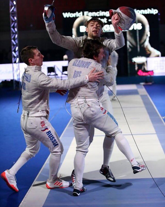 Fencing tweet media