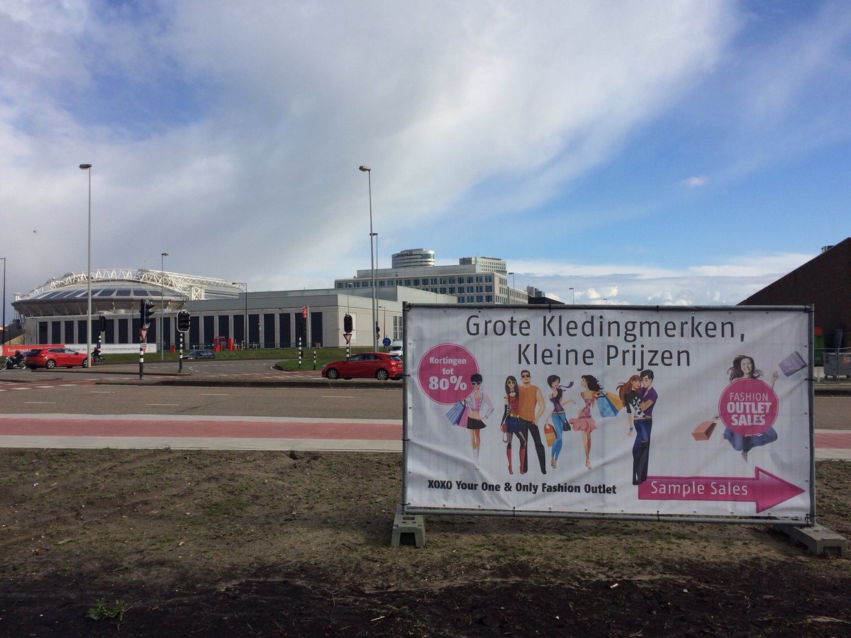 its4web's tweet photo. #hekwerkbanners mogen leveren voor klant #fashionoutletsale. #borchland #factoryoutletsale #merkkleding #spandoek https://t.co/npJBy6hhMc