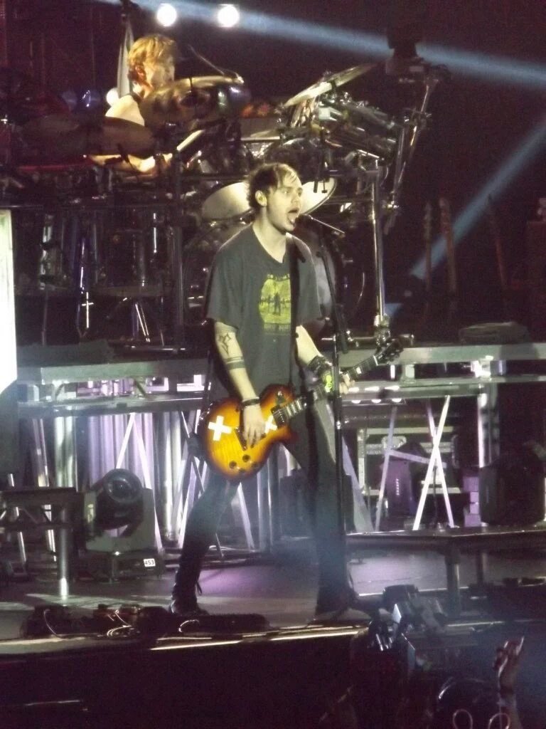 NotUseNoMore's tweet photo. Michael &amp; calum  on stage at #SLFLLondon https://t.co/fBGY8VELqV