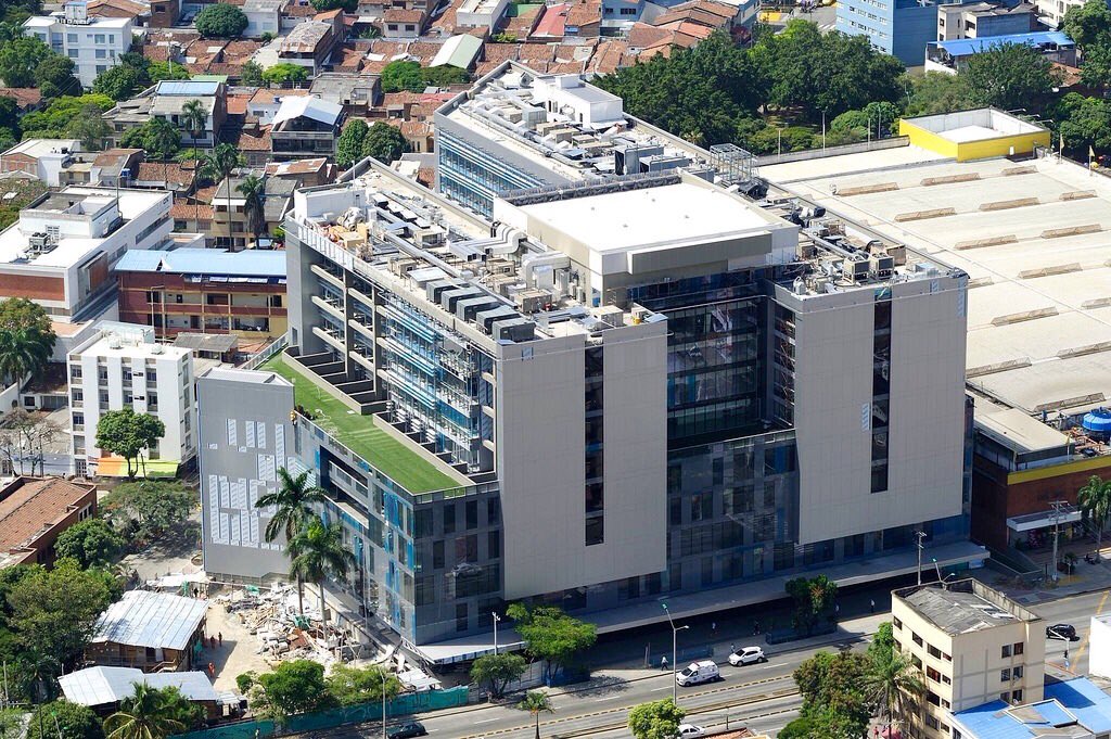 estebanpie's tweet photo. Visita a ESPECTACULAR nueva sede @cmimbanaco inversión $400.000 mm @camaracali https://t.co/1BngGc0Mom
