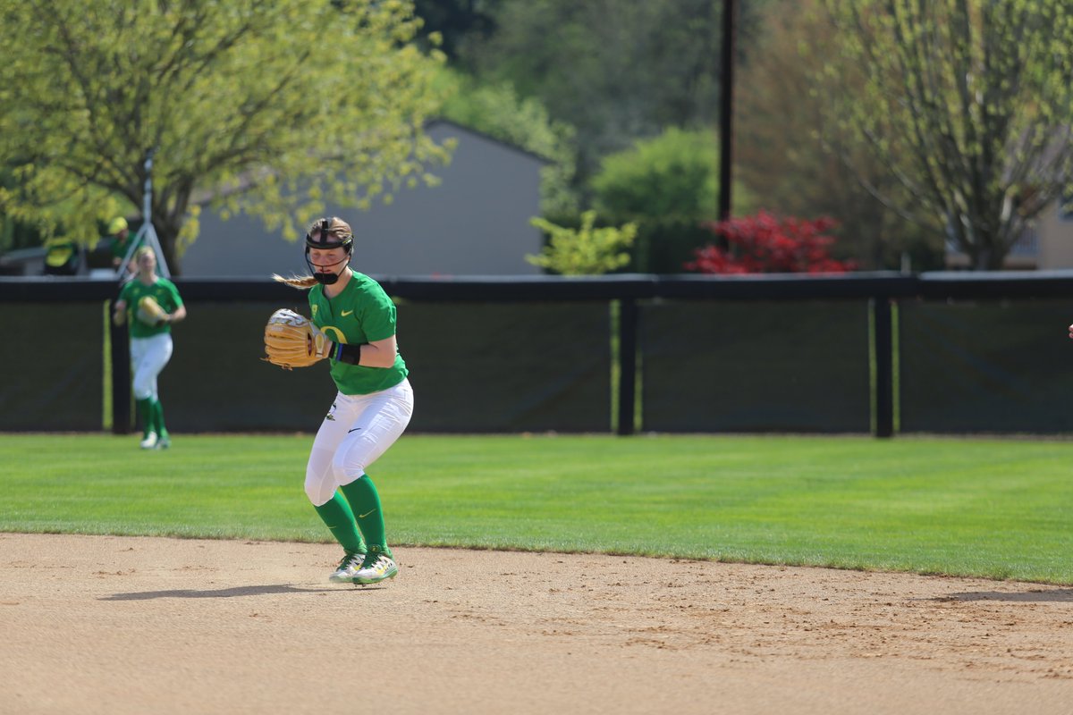Oregon Softball tweet media