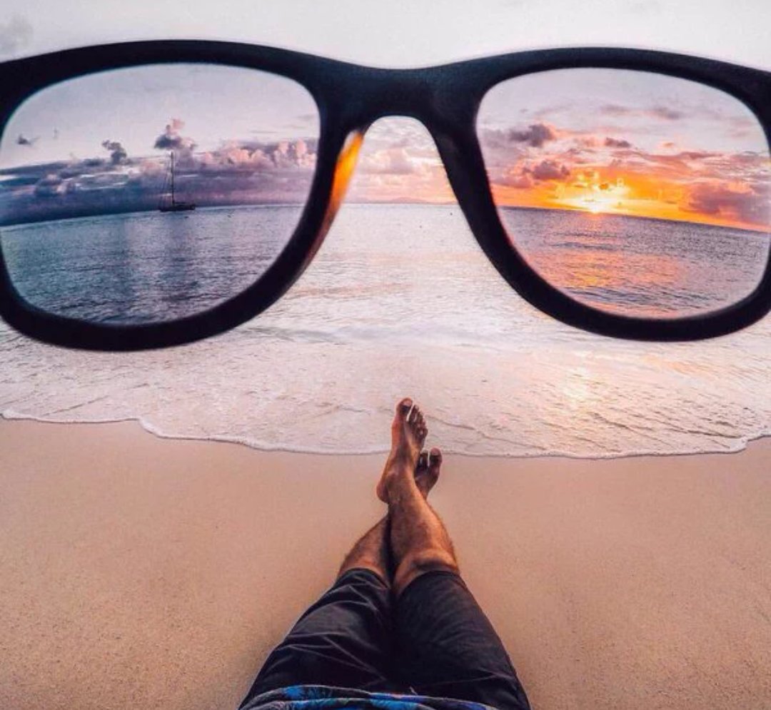 Adventurefull_'s tweet image. HURRY UP SUMMER 😭🌊🌴🌞