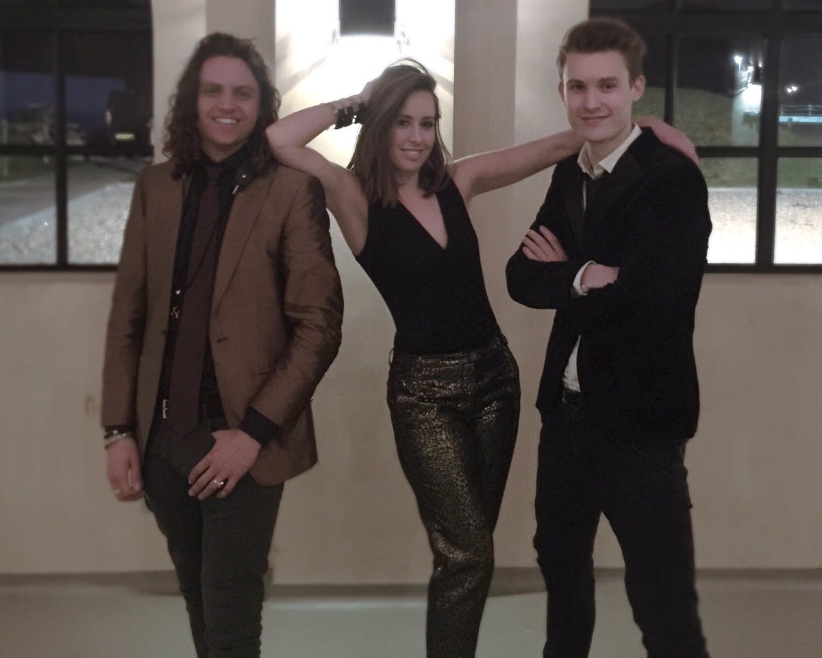 Met de bende van ellende op pad 😎 <a href="/FloorHansen/">Floor Hansen</a> FLOORJAXX <a href="/JeroenSlutter/">Jeroen Slutter</a>