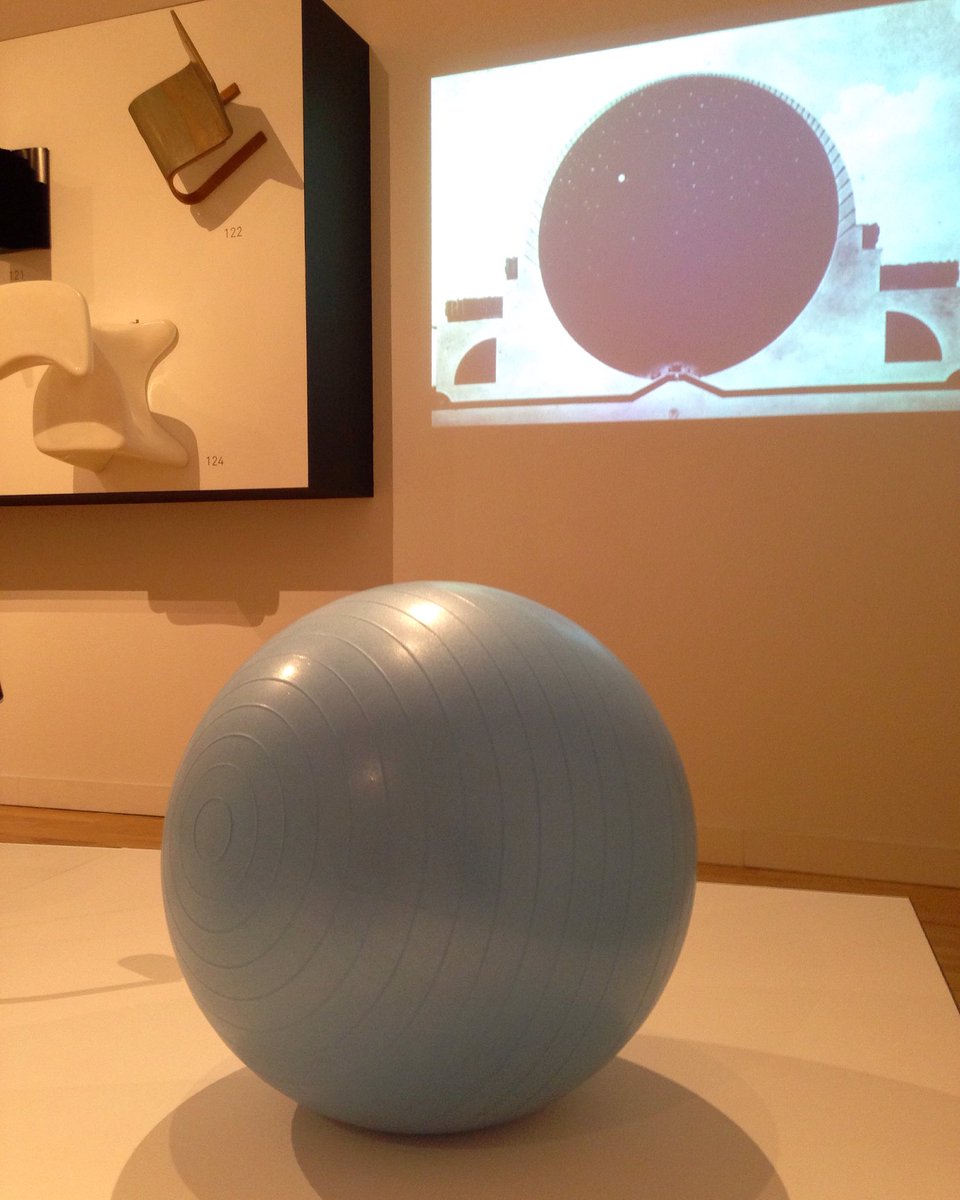 Philbrook's tweet photo. Have a ball. See the #legendsofdesign! Free admission tomorrow (4/9). #secondsaturday https://t.co/3dtNNal7ve