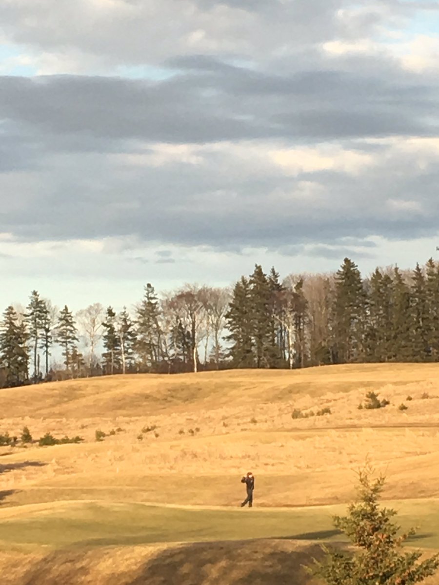 ccdjhype's tweet photo. Nicholas' annual golf course inspection 2016 @foxmeadowgolf #Looking Good #EarlySpring #AllSwing https://t.co/2ztZh5CFRf
