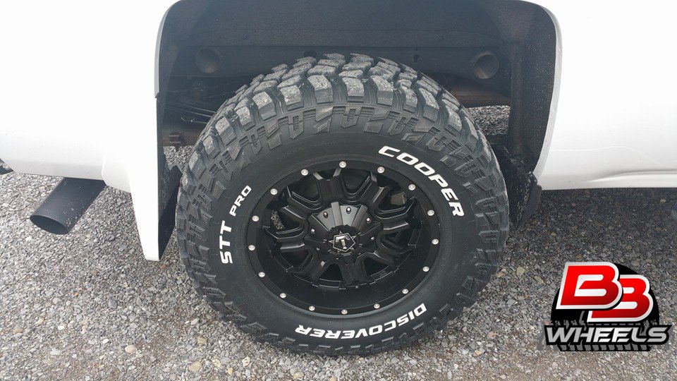 bbwheelsonline's tweet photo. 18x9 #TIS #535B wheels on a 2016 #Chevy #1500 0mm offset.  Thanks for the business Derek! https://t.co/fIQbHzoGYD