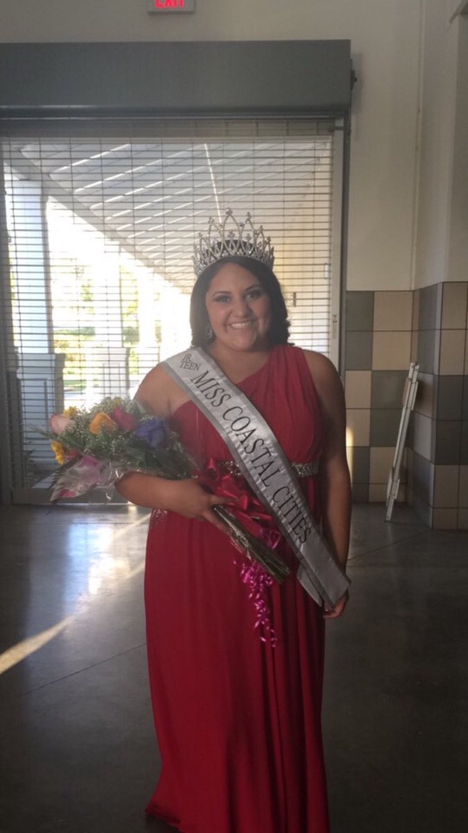 ashley_songer's tweet photo. So thankful for the amazing opportunities pageants have given me! #HappyInternationalPageantDay πβ¨ https://t.co/DB3lVNAgHL