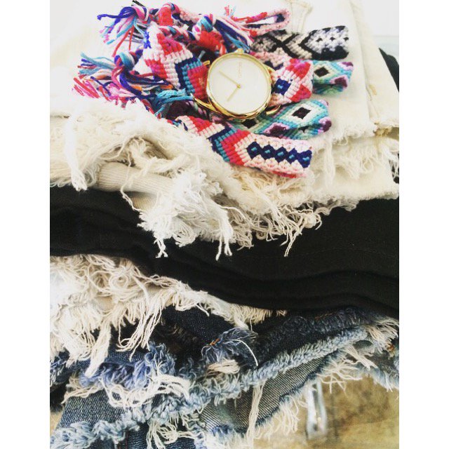 AutumnComm's tweet image. Getting ready for Coachella with @dstld jeans and @RumbaTime Jane watches.