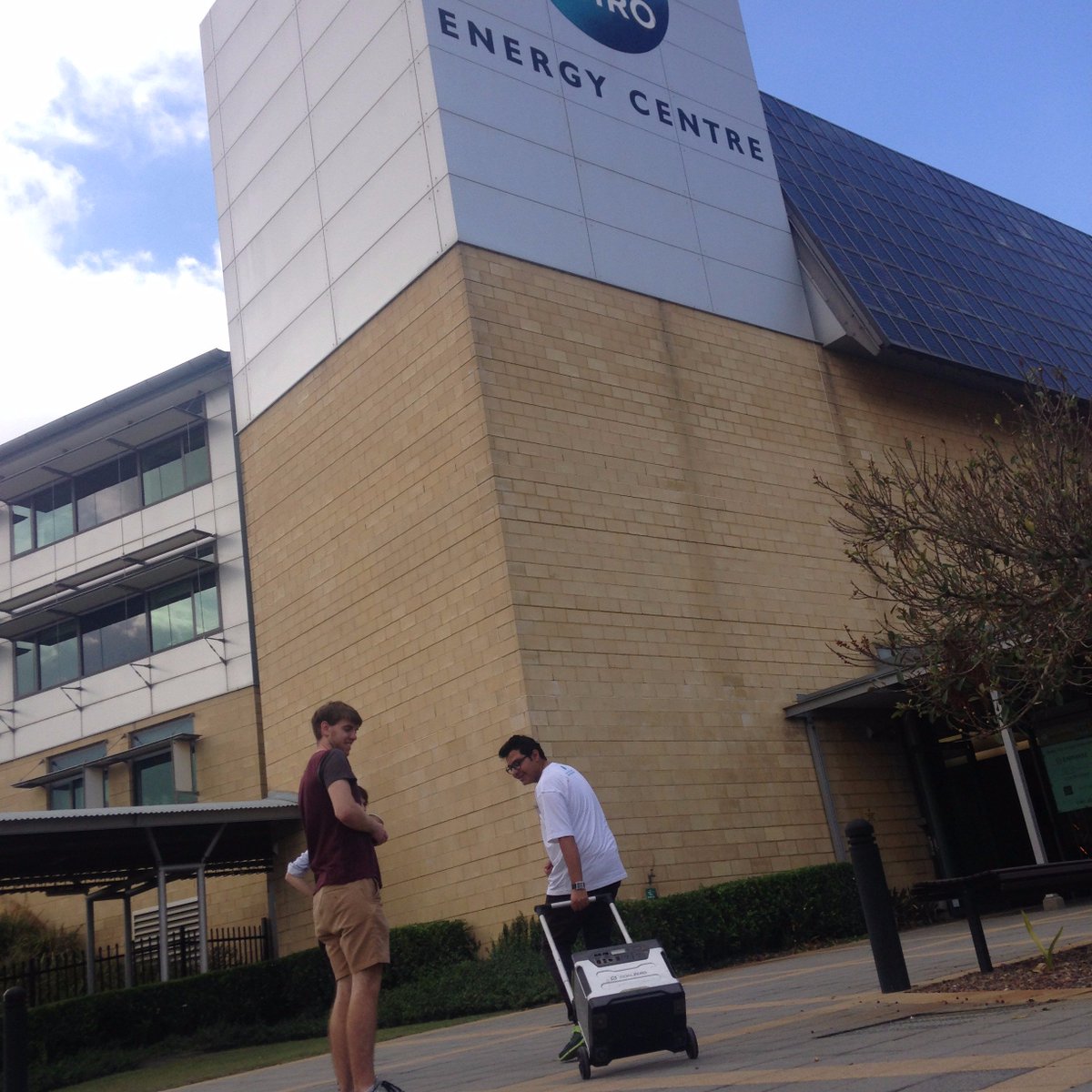 QuietRush's tweet photo. Wheeling in extra sunshine for #hackthesun Boxed up in a @GoalZeroAU Yeti1250 from @laughingmind #solarlife https://t.co/O3UYR5QDsP
