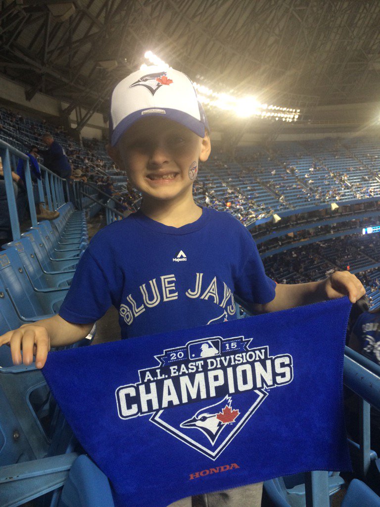 Lionking981's tweet photo. My first home opener!!  #OurMoment https://t.co/kZkAxjmfe7