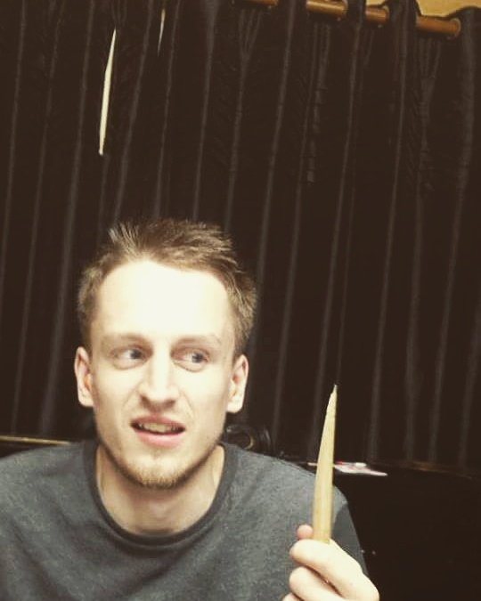 ViperaThrash's tweet photo. #flashbackfriday 
Where's the rest of my stick gone? https://t.co/jrmnwfeW6D