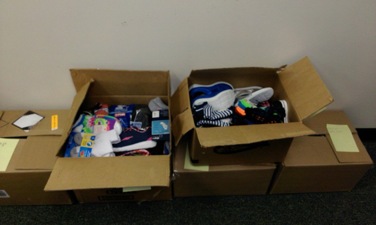 slcampbellpt's tweet image. @thuringb -- here are some #Shoes4kids and socks from @WidenerUniv second year #dptstudent