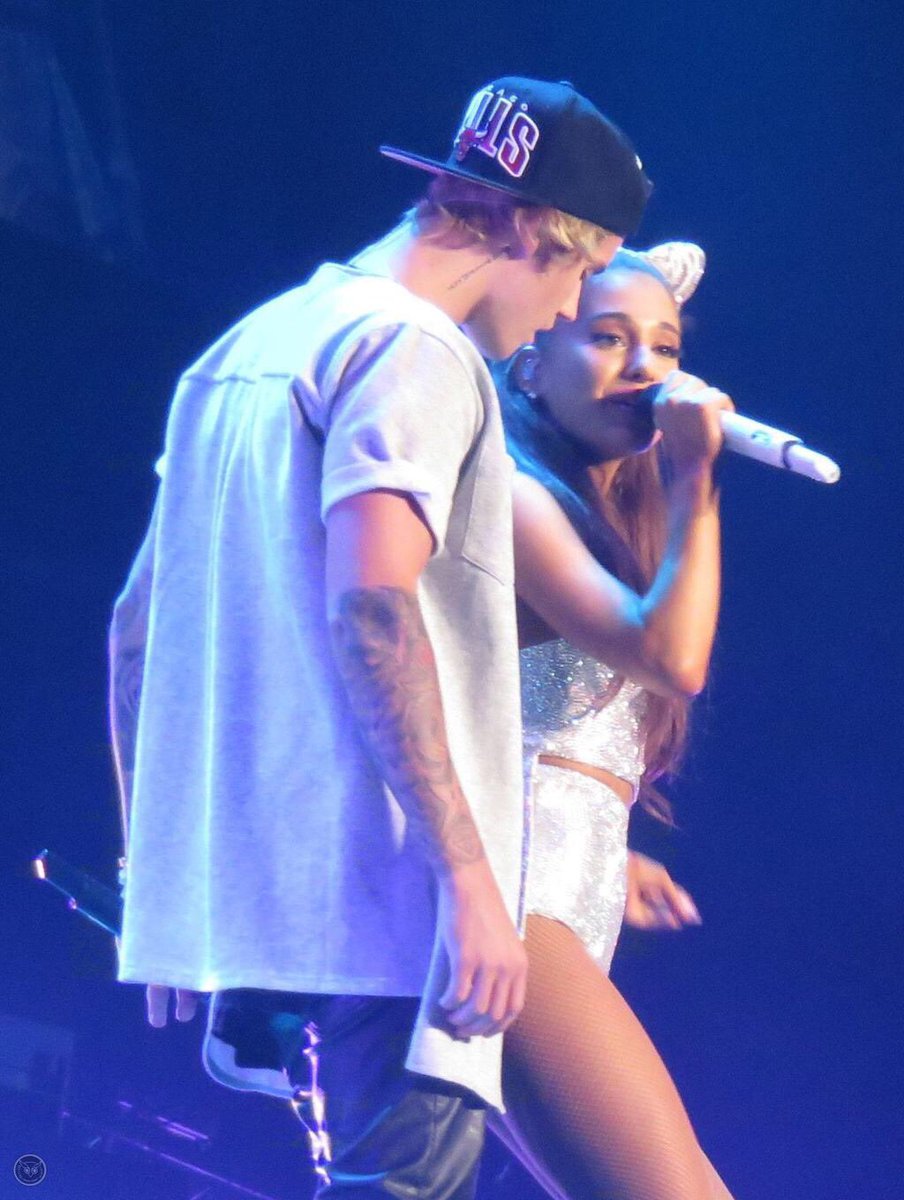 jarianaleaders's tweet photo. Today marks one year since Ariana and Justin performed together in Inglewood, California💙 https://t.co/d0qFIanVly