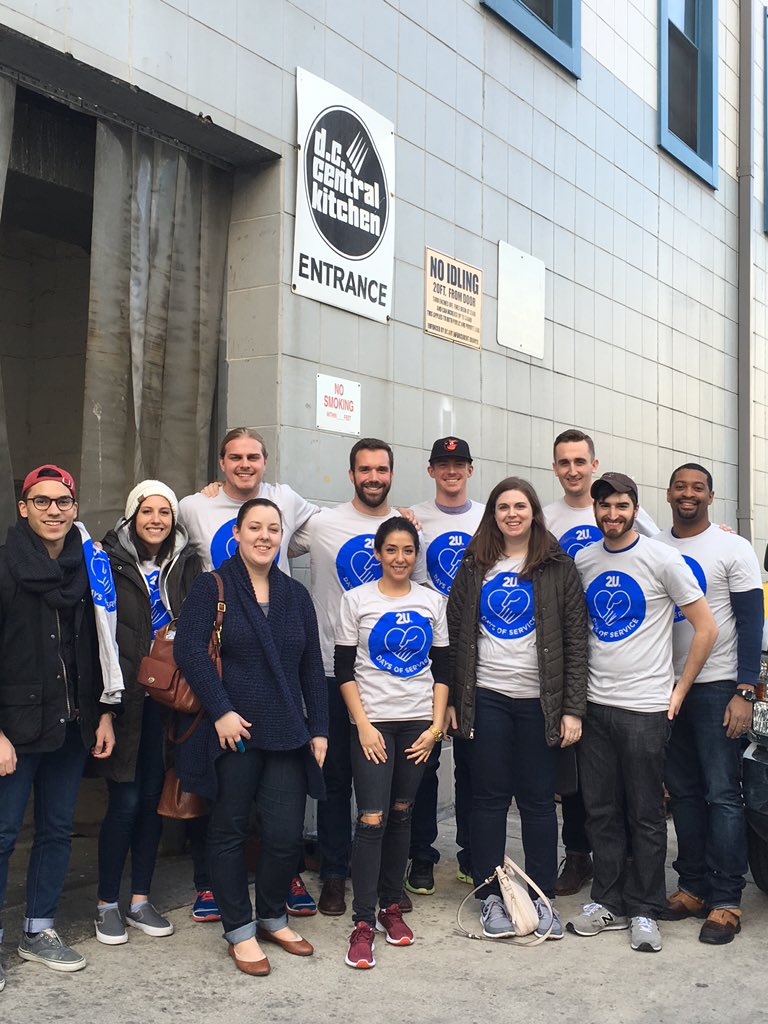 2U_education's tweet photo. We had a great day volunteering and look forward to continuing to learn & serve together! #GivingBack2U #NoBackRow https://t.co/KuZsC2ojJn