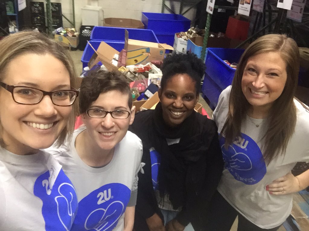 2U_education's tweet photo. We had a great day volunteering and look forward to continuing to learn & serve together! #GivingBack2U #NoBackRow https://t.co/KuZsC2ojJn