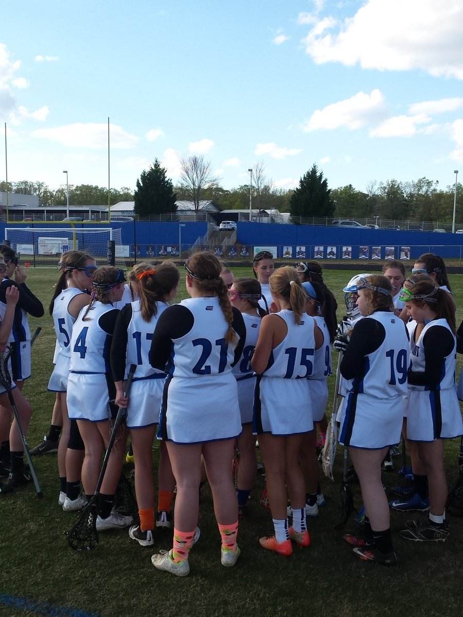 WeAreWoodmont's tweet photo. At the half, Lady Wildcats lacrosse leads Hanna 12-3.  Junior @sydneylong_ has lead the way with 5 goals! https://t.co/yLpff7A2F2