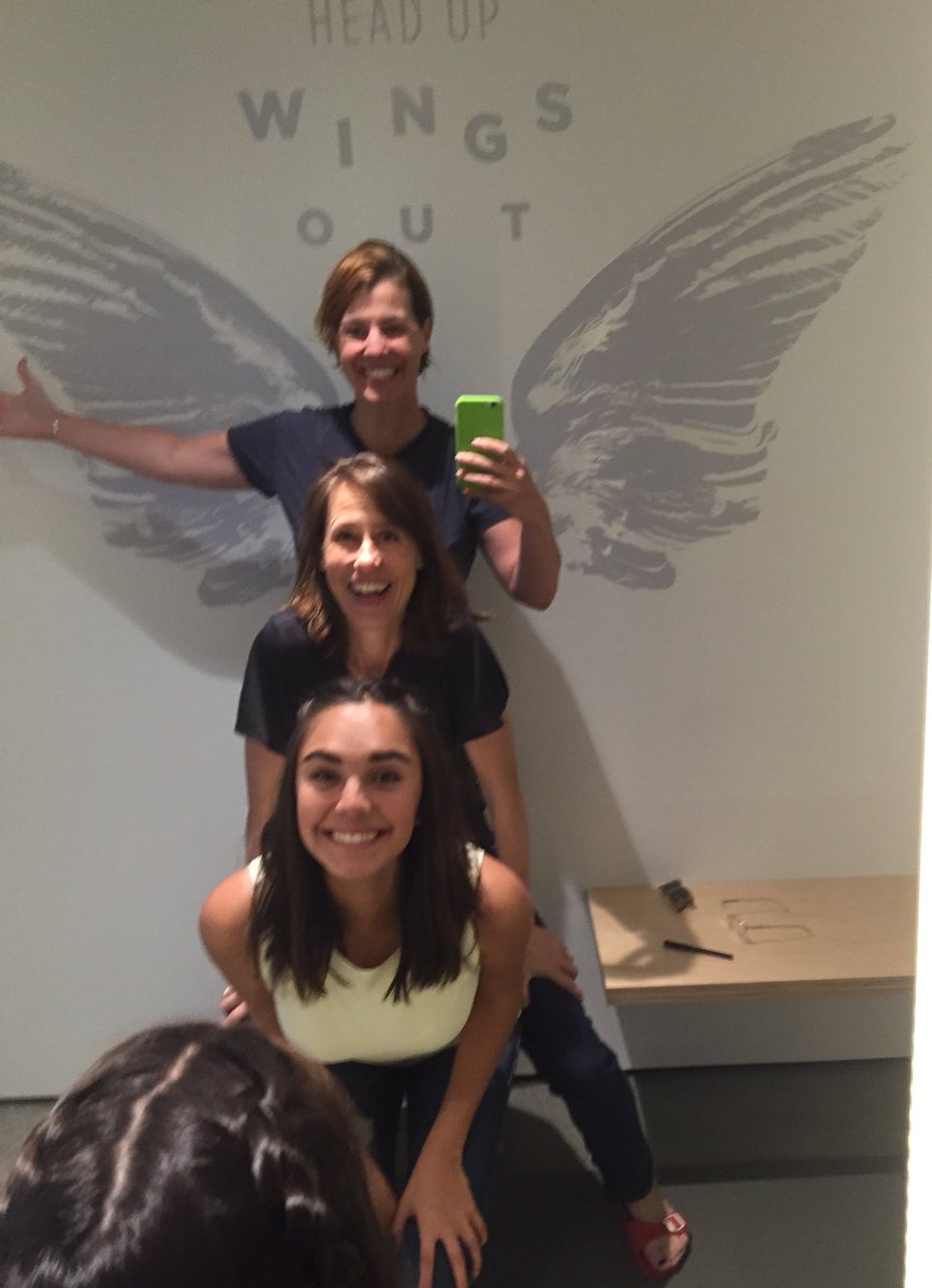 runningevolve's tweet photo. It takes a flock to raise a runner! Let's get this bird to fly!! I'm your gal!! #TheRachelProject #buttslap https://t.co/3INt4MKLAc