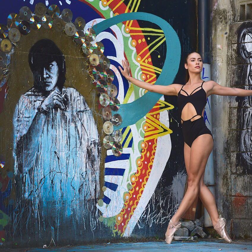 Diva_Colombia's tweet photo. #StreetDance Body Vogue en Negro #baile #arte #moda #ballet #yosoydiva #bediferent #bediva #MarcaColombiana #SportW… https://t.co/MjwVJnleKs