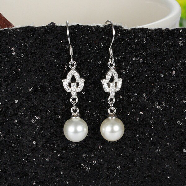 Chinatile's tweet image. USD10! Just on sale for one week! #серьги #серьгикисти #серьгикупить #серьгинасвадьбу #сер… ift.tt/1PZnGuL