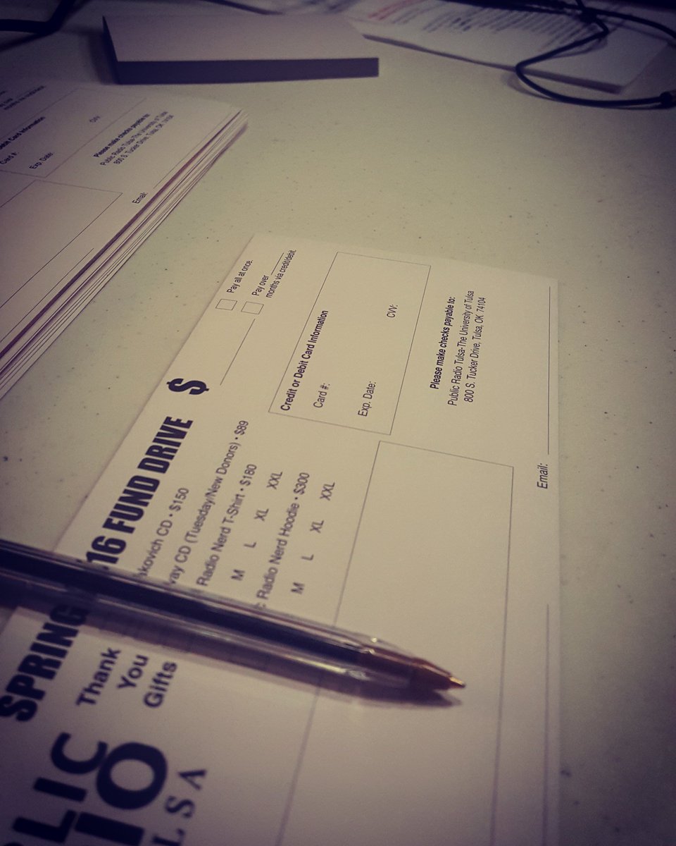 C_Rev's tweet photo. Run the table 1 more time! Last shift of 2016 pledge drive. Thx #Tulsa for supporting #KWGS #PublicRadioTulsa #NPR. https://t.co/UkdQ0rXJDk