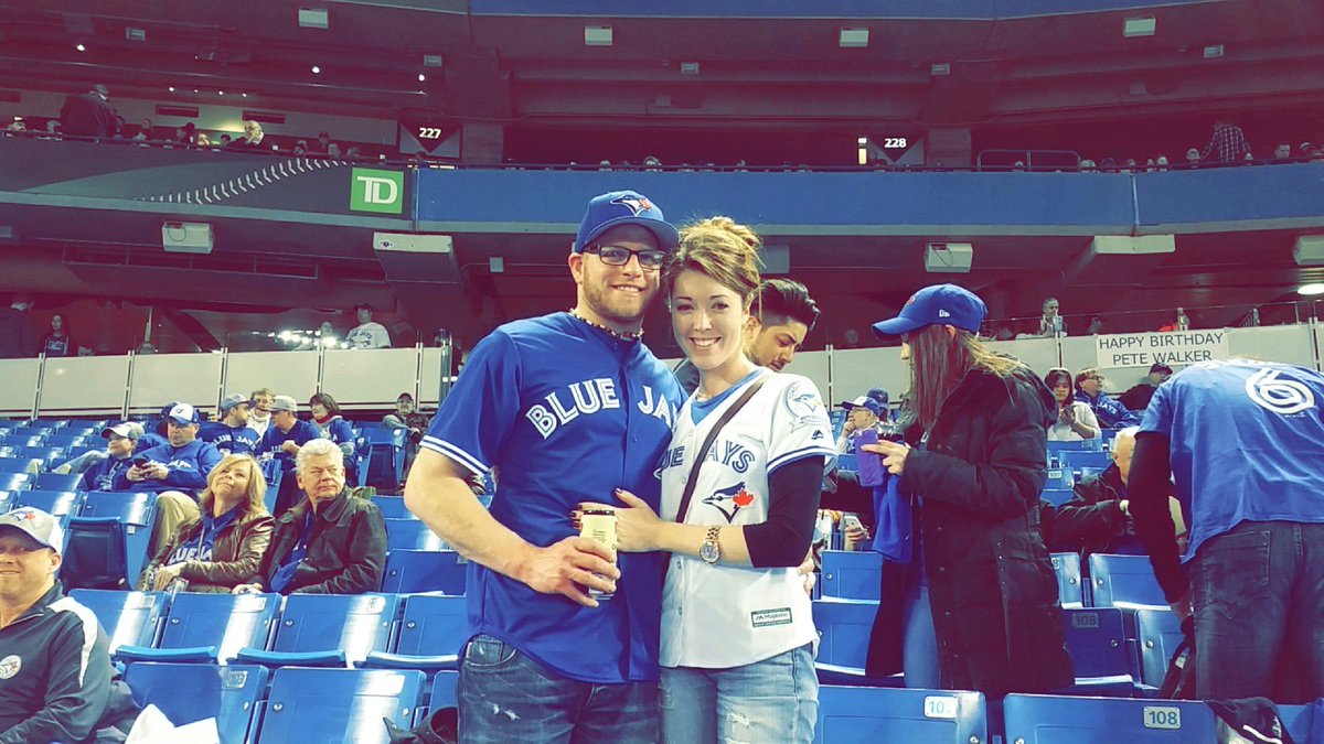 VelstarDairy's tweet photo. Blue Jays home opener!!! <⚾> #thetimeisnow #HDMH #BACKINTHE6 with @courtoneill https://t.co/TWYyXYEuRM