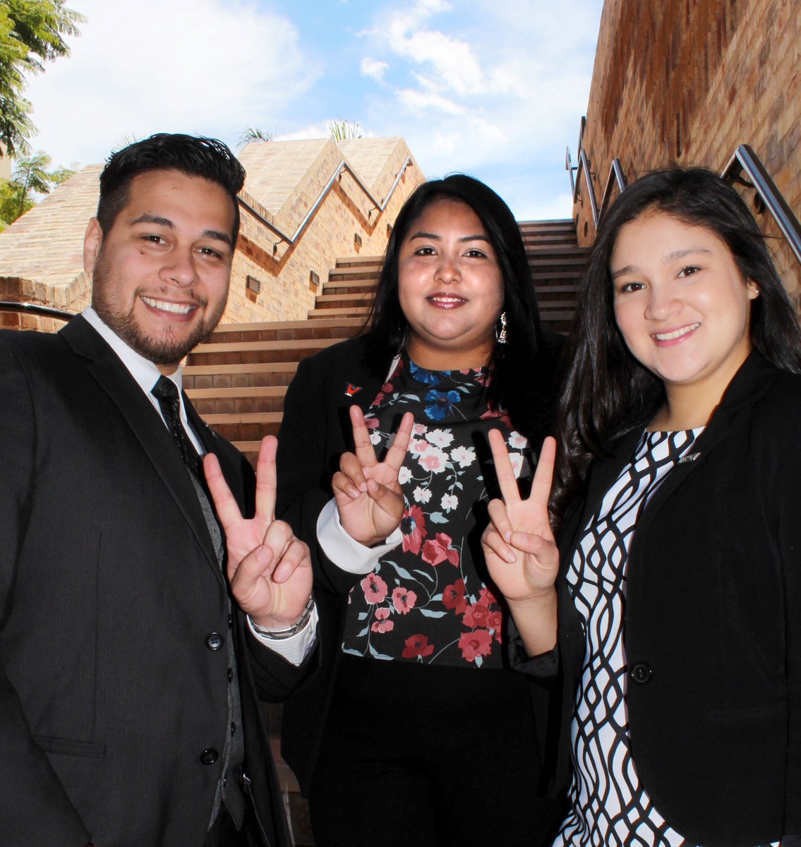 UTRGVoice's tweet image. VOTING UPDATE!
The new voting period is Monday, April 11 at 8:00 am through Wednesday, April 13 at 11:59 pm. #UTRGV