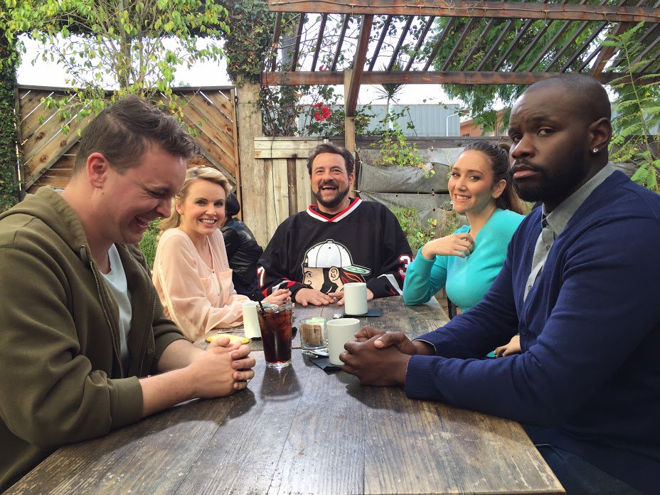 Hashtaggers__'s tweet photo. It’s all smiles w/ @ThatKevinSmith at this brunch! Check out this episode of #Hashtaggers https://t.co/q1QVaHEg7G https://t.co/ryQDdRGHR2