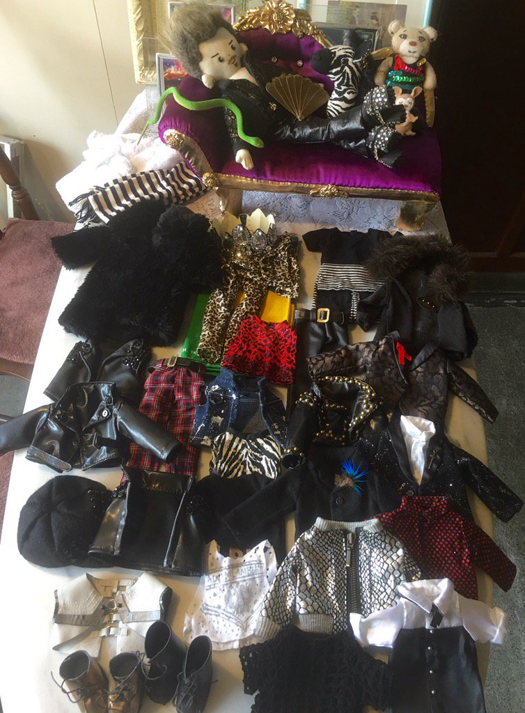 kardamdoll's tweet photo. .@adamlambert Adam dolls ❤️ https://t.co/49OdENC7yt