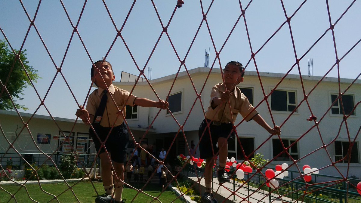 EdifySchoolDDN's tweet photo. First Day Fun!!! https://t.co/Wpv1SHQKbu