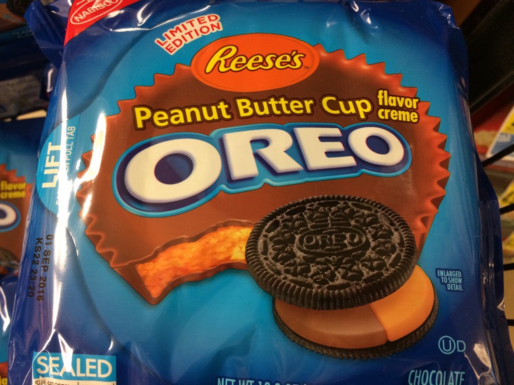 LineOreo's tweet image. Reese’s Peanut Butter Cup. I’m out of control!