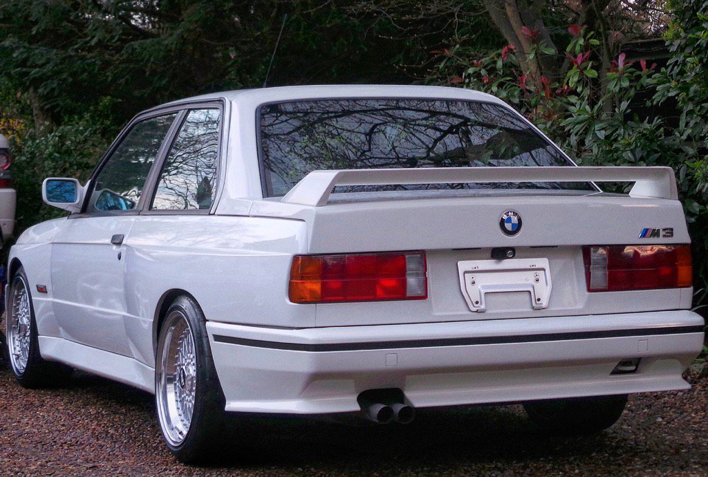 RajSira's tweet photo. Another one for the collection ! 38,000miles / 89 G Reg / #E30M3 / #Alpinewhite https://t.co/TcrAgnxQta