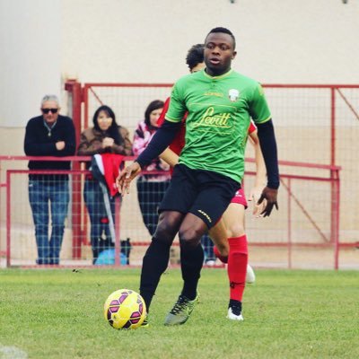 GuineeBuzz's tweet photo. #Émile #Waita #Monemou nouvelle recrue du @SyliDeGuinee Junior. il évolue en Espagne comme milieu défensif #team224 https://t.co/apTn8k2WhO