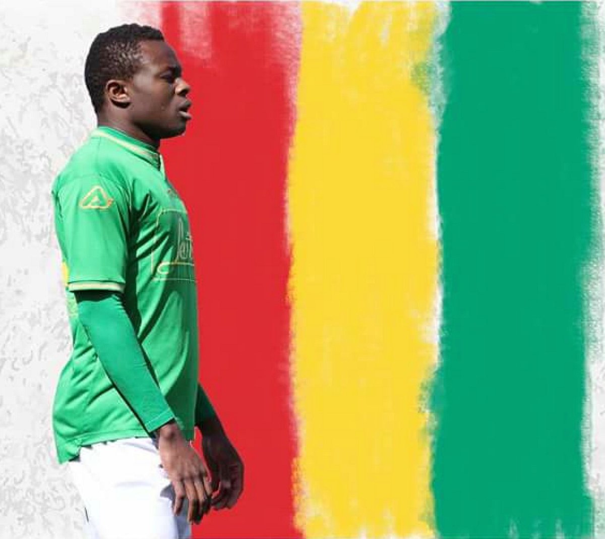 GuineeBuzz's tweet photo. #Émile #Waita #Monemou nouvelle recrue du @SyliDeGuinee Junior. il évolue en Espagne comme milieu défensif #team224 https://t.co/apTn8k2WhO