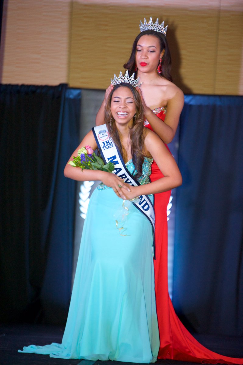 TheRealKarisF's tweet photo. Happy #InternationalPageantDay π I'm so fortunate to be a pageant girl & I am definitely #PageantProud everyday!ππ https://t.co/5GxDpg90Zs