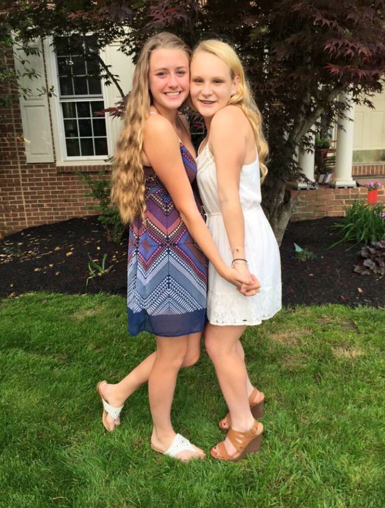 laurennchin's tweet photo. HAPPY BIRTHDAY @lexi_theut !!!๐๐๐๐โค๏ธ Love u soo much ๐ป๐๐ผโฃ #lclt thnx for making me lol https://t.co/taP0hPgV87