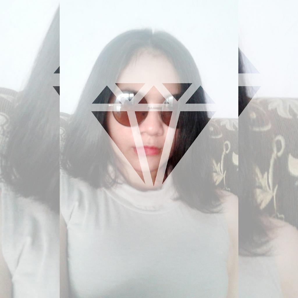 Dianuriss's tweet photo. Hellow👸 https://t.co/ujXjfADFF8