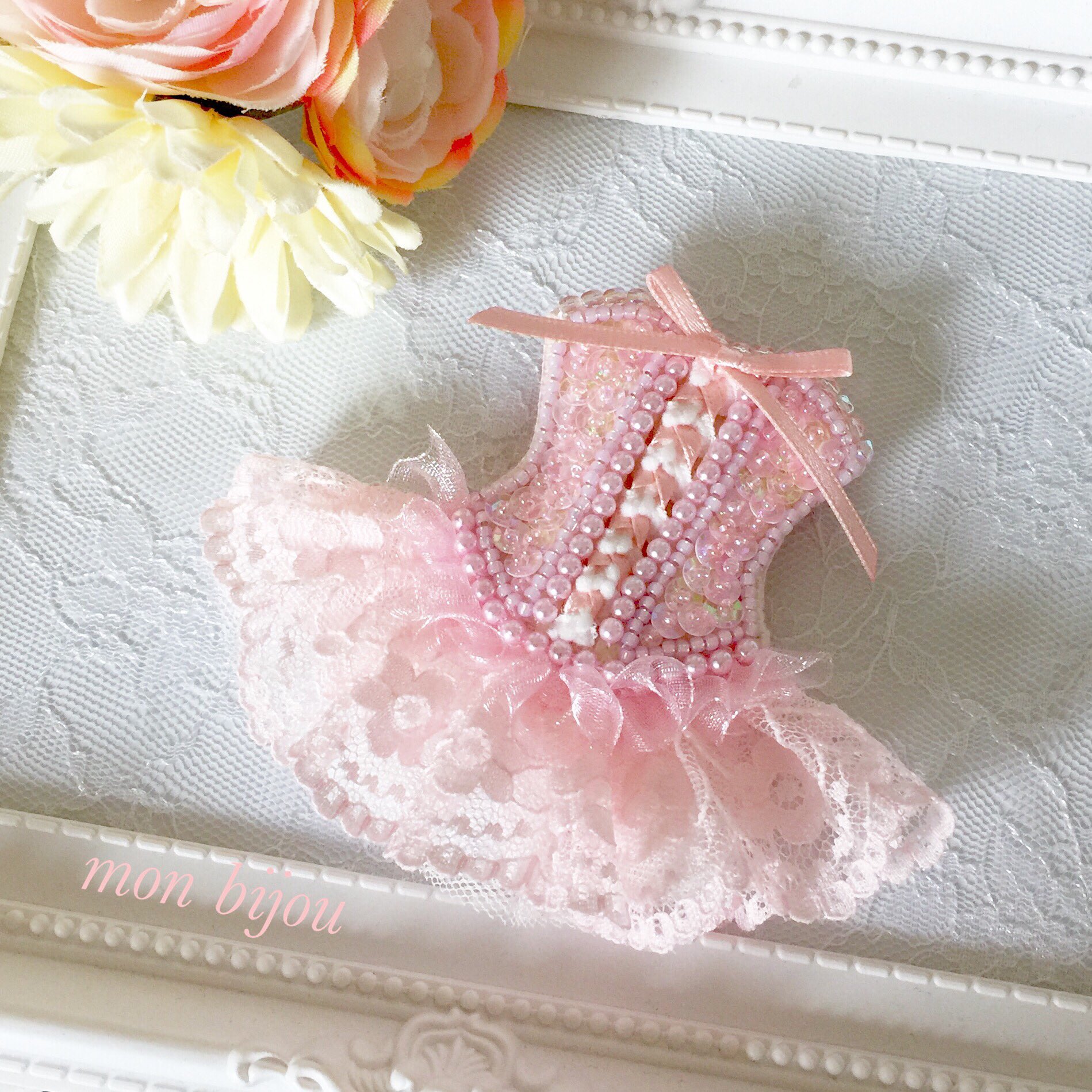 ★boohoo★ 刺繍入り!! チーズクロース ビーチ ドレス Mame Kurogouchi【マメクロゴウチ】正規取り扱い店、通販可能 ON