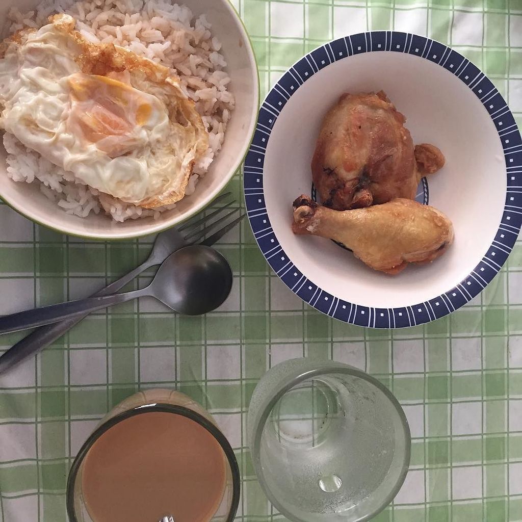 CoffeeBrue's tweet photo. New #Coffee Instagram by @custardcafe Chicken breakfast ! XD I need more energy. ;D #Sally #salinook #salinux #sali… https://t.co/mHnHffykHk