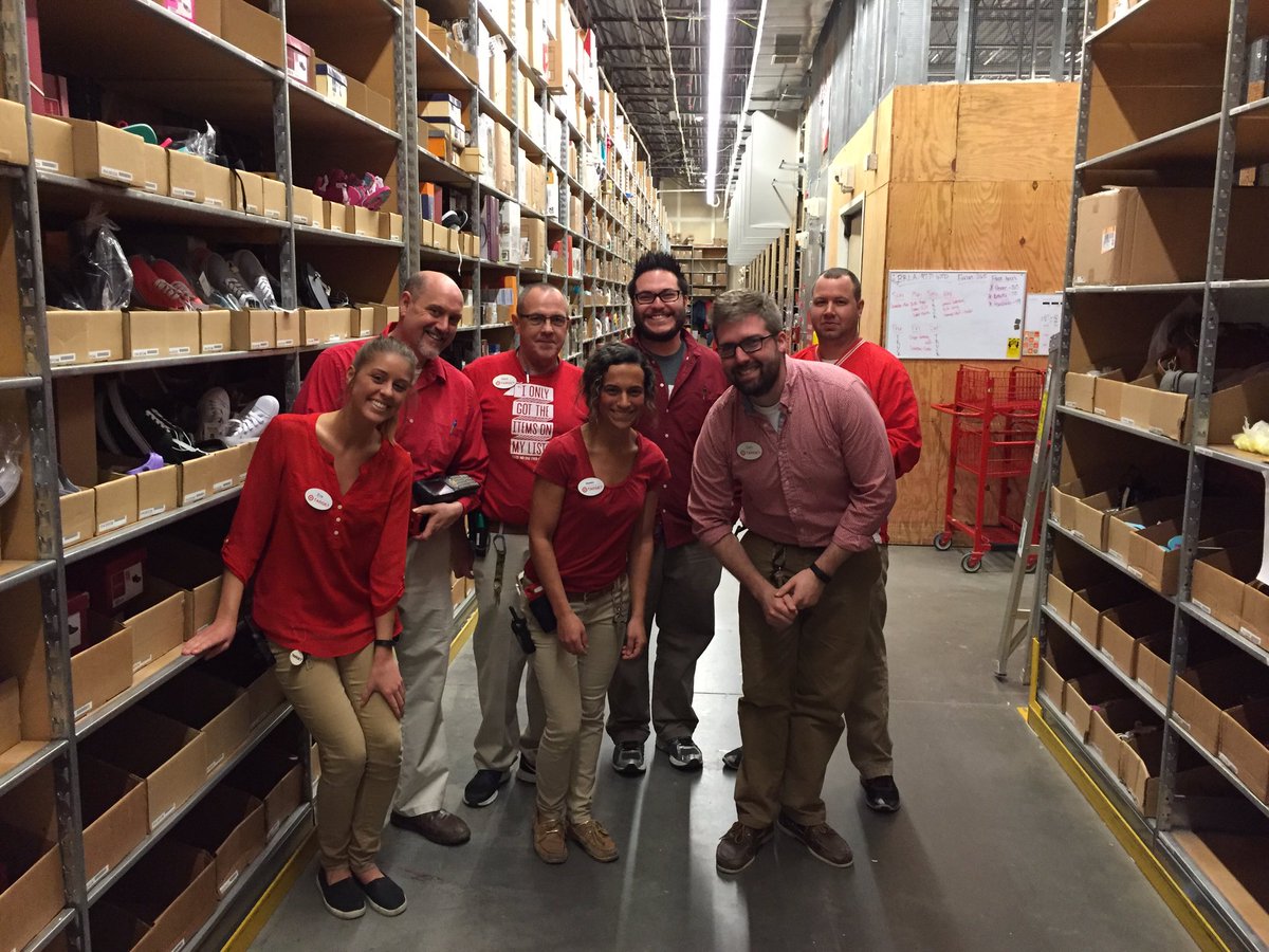 989 Pride was on point today! #Teamwork #BusinessOwners #YouGotThis <a href="/CurtD410/">Curt Stine</a> @Giannakukla <a href="/KellySakai1/">Kelly Pergram</a>