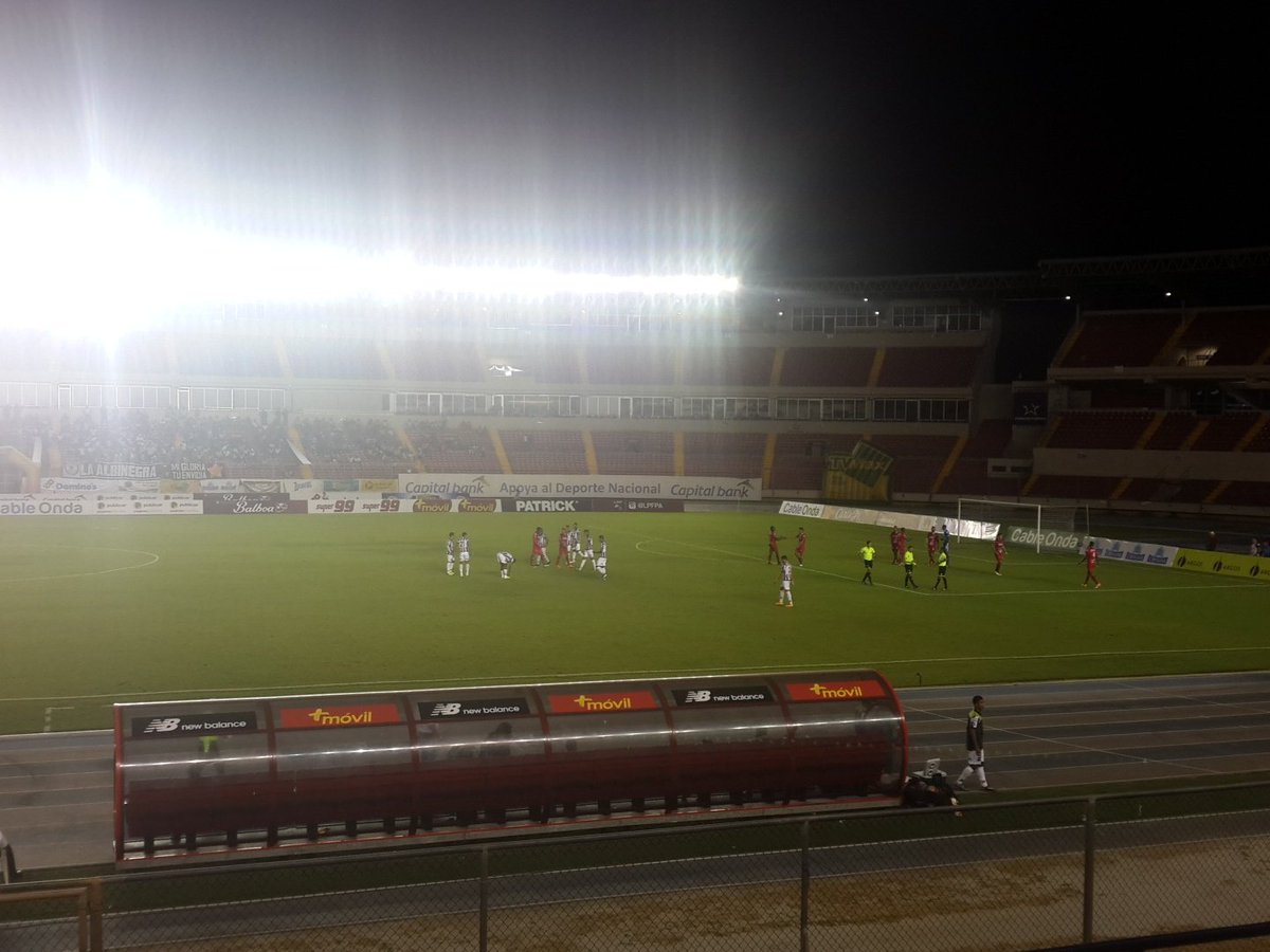 ELManDeLaLiga's tweet photo. 45 + 2' FINAL 1T:
@TauroFC 1-2 @SanFraFC 
(J.Aguilar) (J.Garces, E.Vásquez)
#J14LPF #Clausura16LPF https://t.co/5czWkpNbsE