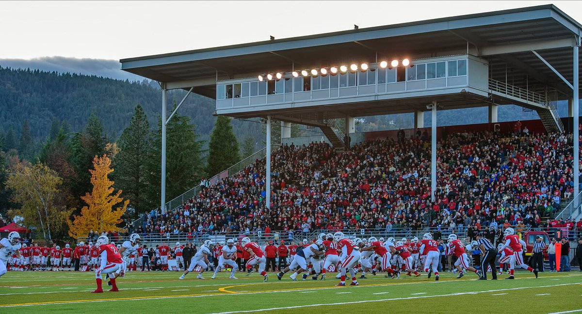 Jrizzle_32's tweet image. Blessed &amp;amp; excited to say I've received my second offer from 2014 national champions Southern Oregon University.