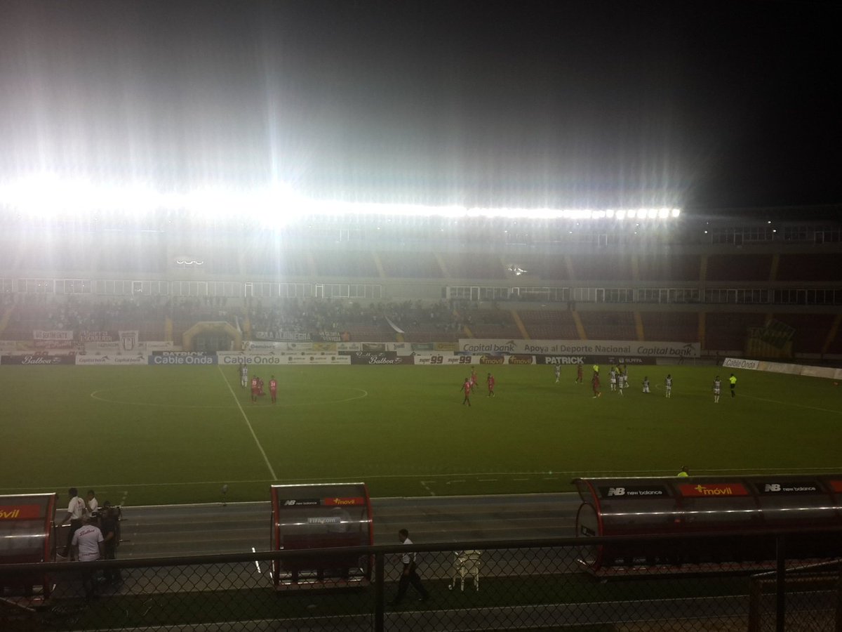 ELManDeLaLiga's tweet photo. 90 + 3' FINAL:
@TauroFC 1-4 @SanFraFC 
(Aguilar) (Garces, Vásquez, Yau, Rodriguez)
#J14LPF #Clausura16LPF https://t.co/iT3Bl3PoUE